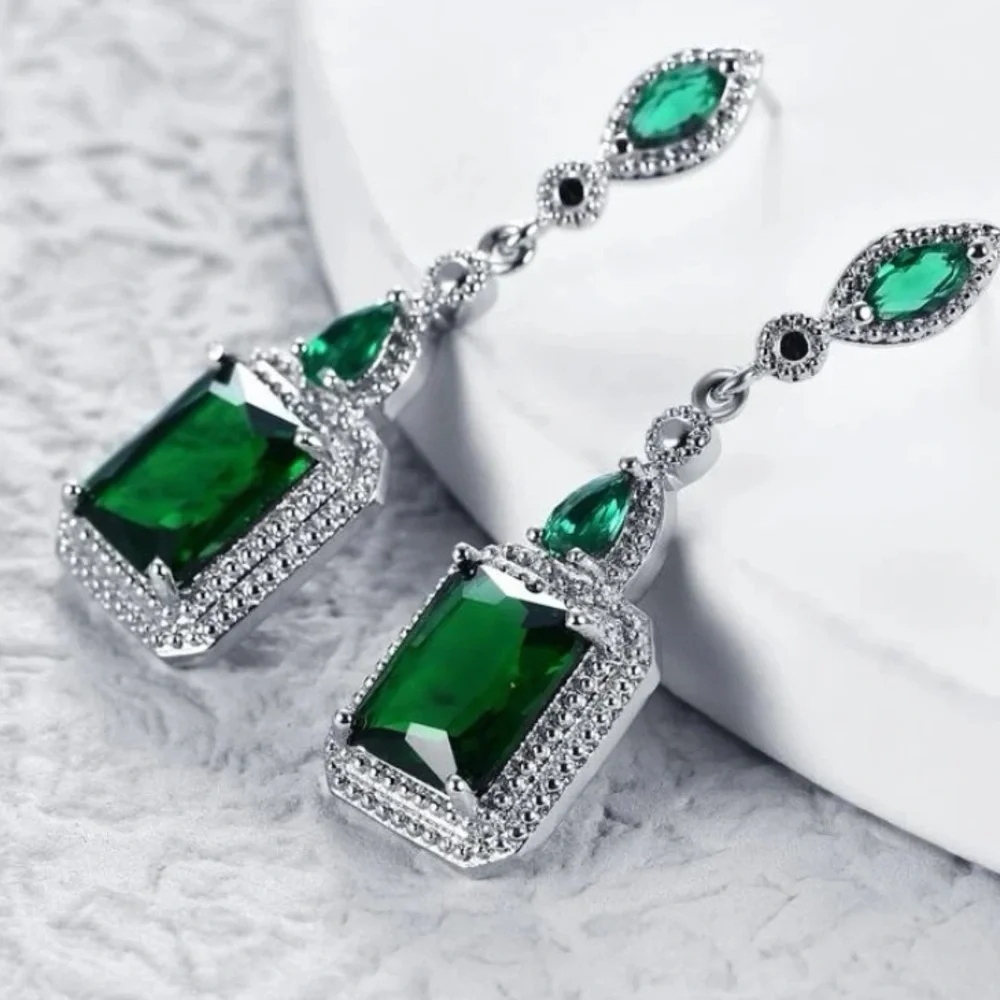 Brand new Cz simulated emerald drop earrings - Picture 2 of 3